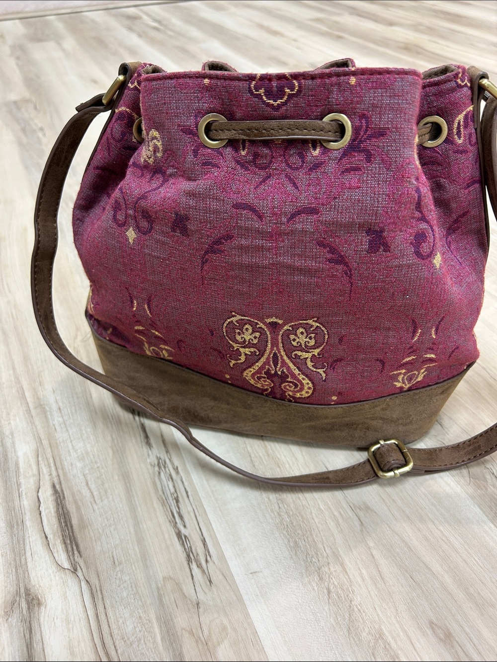 Simply Noelle Pink and Brown Drawstring Bucket Crossbody Bag image 4